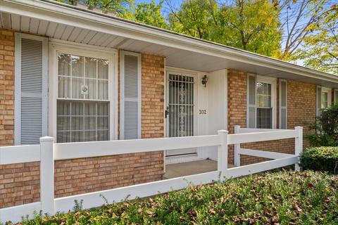 302 N Coolidge St, Normal, IL 61761 photo 2