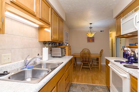 1716 Rockingham Dr #A7, Normal, IL 61761 photo 15