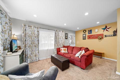 22 Greenfield Rd, Montgomery, IL 60538 photo 5