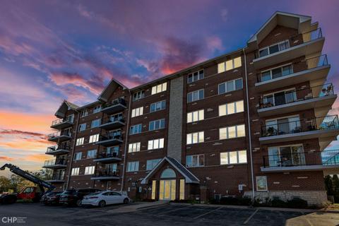 8010 River Walk Dr #5A, Lyons, IL 60534 photo 2