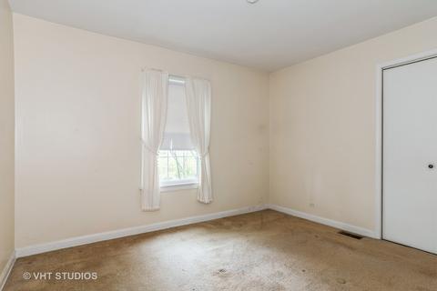 1932 E Indiana St, Wheaton, IL 60187 photo 12