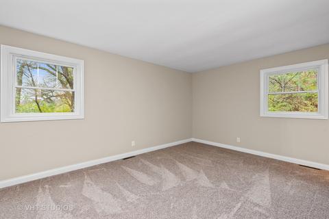 900 Surrey Ln, Algonquin, IL 60102 photo 9