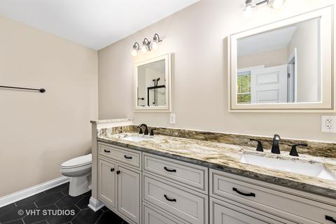 900 Surrey Ln, Algonquin, IL 60102 photo 10