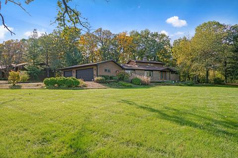22800 Oakland Dr, Steger, IL 60475 photo 1