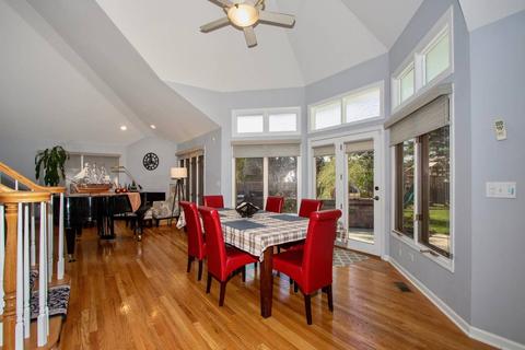 2274 Douglas Ave, Des Plaines, IL 60018 photo 3