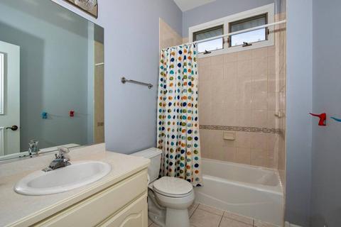2274 Douglas Ave, Des Plaines, IL 60018 photo 19