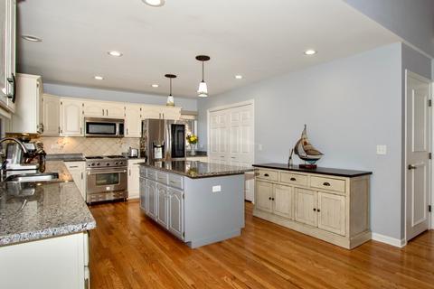 2274 Douglas Ave, Des Plaines, IL 60018 photo 7
