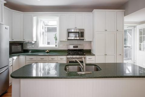 1026 E Jefferson Ave, Wheaton, IL 60187 photo 13