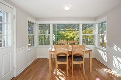 1026 E Jefferson Ave, Wheaton, IL 60187 photo 8