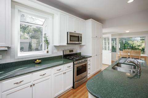 1026 E Jefferson Ave, Wheaton, IL 60187 photo 12
