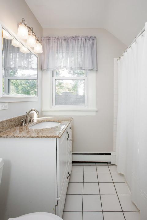 1026 E Jefferson Ave, Wheaton, IL 60187 photo 19