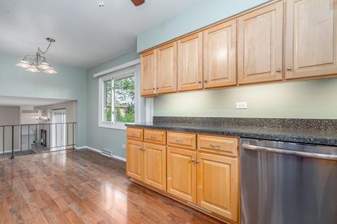15253 Walnut Rd, Oak Forest, IL 60452 photo 10