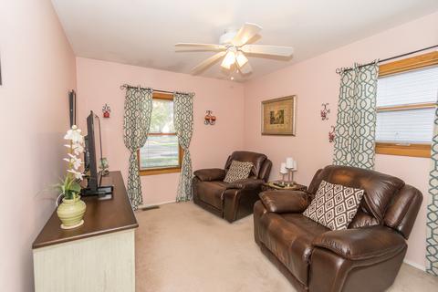 1045 Valley Stream Dr, Wheeling, IL 60090 photo 19