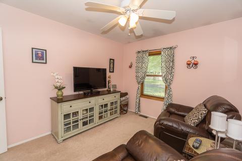 1045 Valley Stream Dr, Wheeling, IL 60090 photo 18