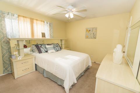 1045 Valley Stream Dr, Wheeling, IL 60090 photo 17