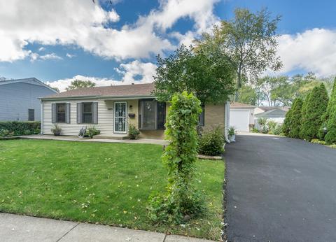 1045 Valley Stream Dr, Wheeling, IL 60090 photo 3