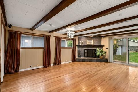 385 Meadowbrook Ln, Wheeling, IL 60090 photo 9