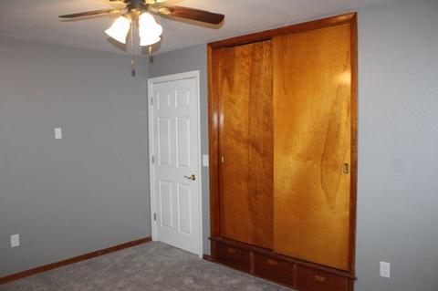 400 E High St, Morrison, IL 61270 photo 9