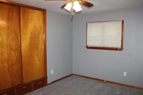 400 E High St, Morrison, IL 61270 photo 8