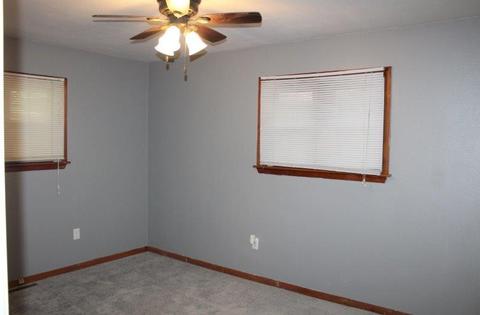 400 E High St, Morrison, IL 61270 photo 7