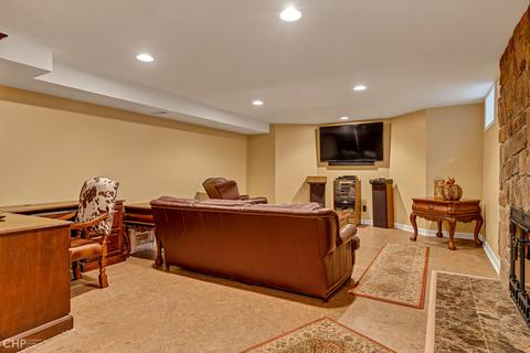 9237 S Pleasant Ave, Chicago, IL 60643 photo 34