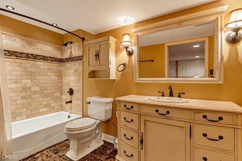9237 S Pleasant Ave, Chicago, IL 60643 photo 28