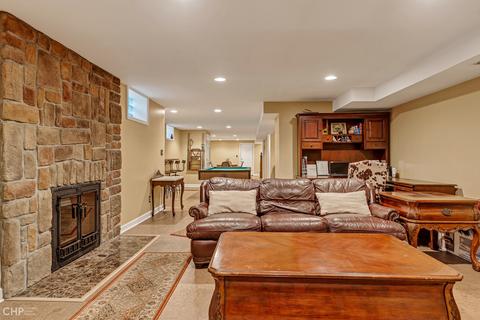 9237 S Pleasant Ave, Chicago, IL 60643 photo 37