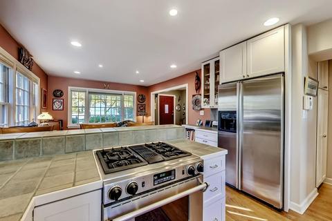 7964 Augusta St, River Forest, IL 60305 photo 7
