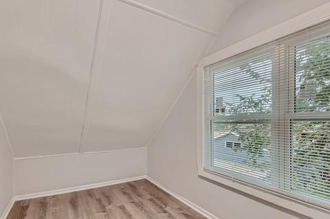 5747 S Artesian Ave, Chicago, IL 60629 photo 17