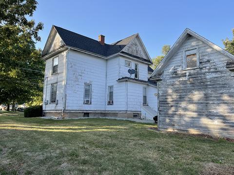 300 S Clinton St, Morrison, IL 61270 photo 5