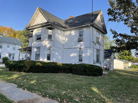 300 S Clinton St, Morrison, IL 61270 photo 2