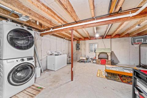 3925 S Pointe Dr #E, Dekalb, IL 60115 photo 17
