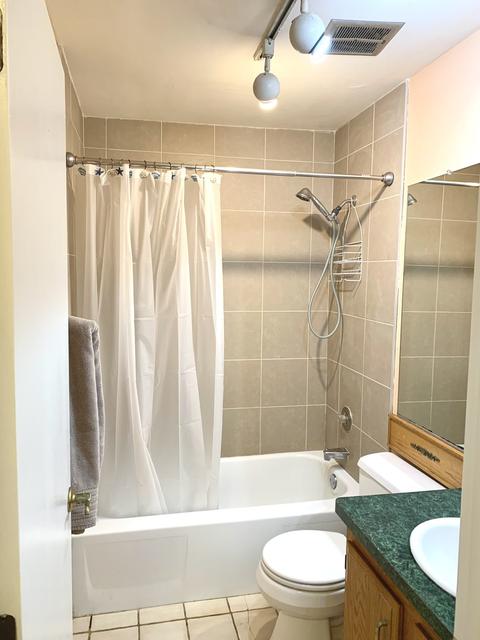 30 Timber Ter, Cary, IL 60013 photo 11