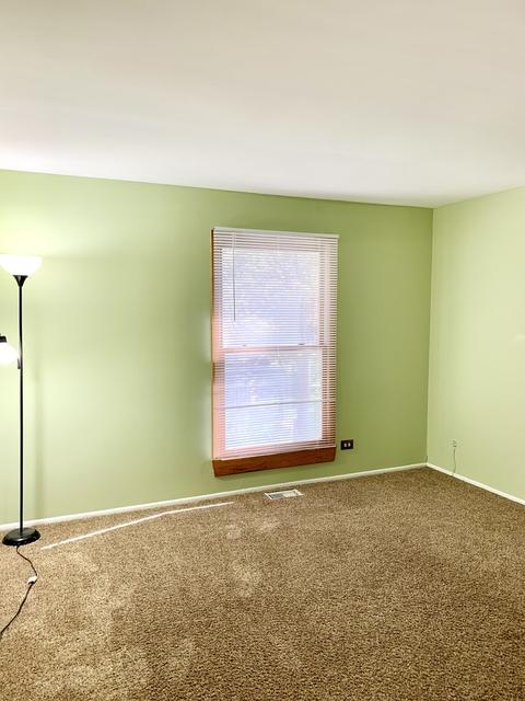 30 Timber Ter, Cary, IL 60013 photo 8