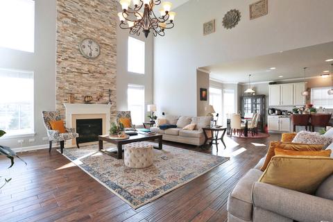 3441 Harold Cir, Hoffman Estates, IL 60192 photo 2