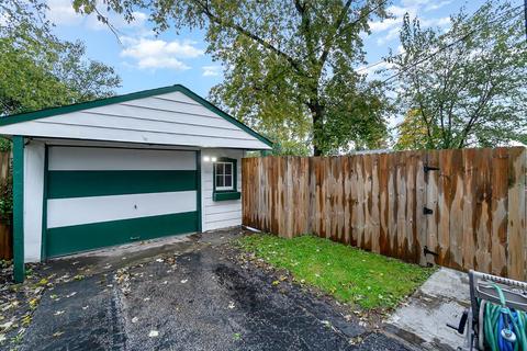 17548 Community St, Lansing, IL 60438 photo 5