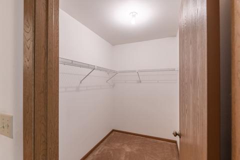 725 Alice Pl, Elgin, IL 60123 photo 9