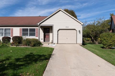 725 Alice Pl, Elgin, IL 60123 photo 1