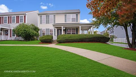 1052 Symphony Dr, Aurora, IL 60504 photo 2