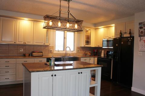 2870 Karr Rd, Belvidere, IL 61008 photo 4