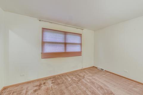 156 Ambleside Rd, Des Plaines, IL 60016 photo 11