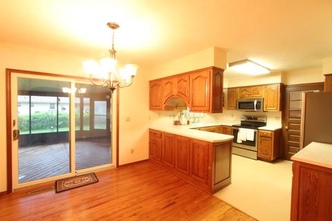 211 Hammitt Dr, Normal, IL 61761 photo 8