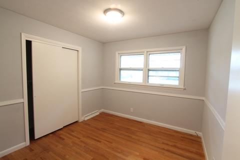 703 Sheridan Rd, Normal, IL 61761 photo 8