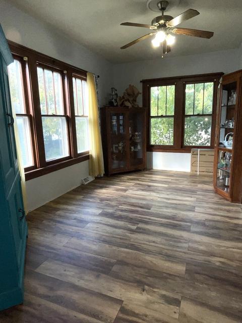 706 E 12th St, Sterling, IL 61081 photo 6