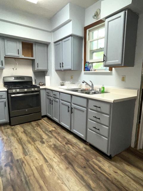 706 E 12th St, Sterling, IL 61081 photo 9