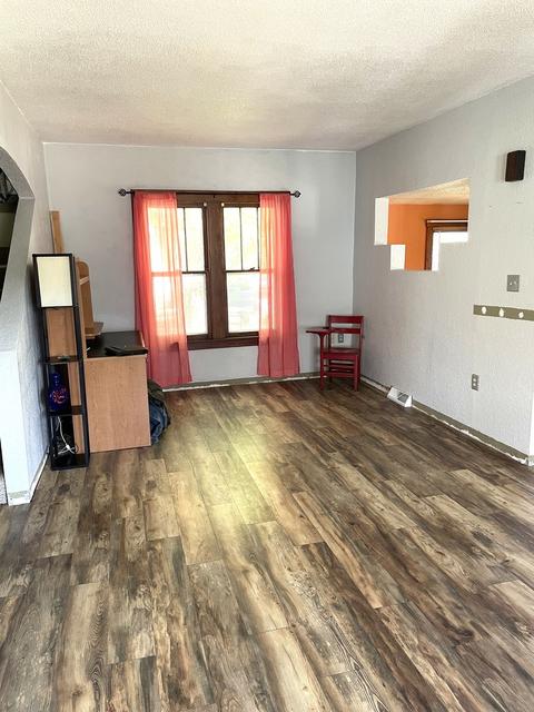 706 E 12th St, Sterling, IL 61081 photo 3