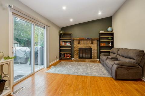 1209 Pinetree Ln, Bartlett, IL 60103 photo 5