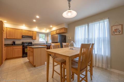 806 Walnut St, Genoa, IL 60135 photo 10
