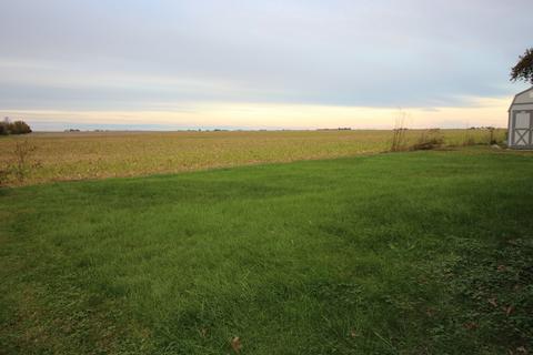 601 E Michael St, Clinton, IL 61727 photo 23
