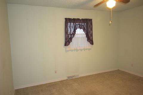 601 E Michael St, Clinton, IL 61727 photo 15